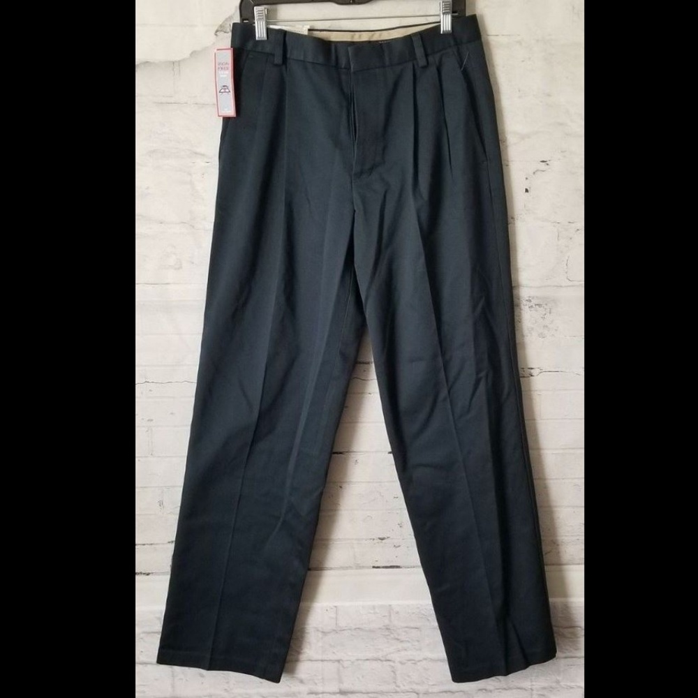 Dockers Blue Khaki Pants 30x32 Pleated NEW